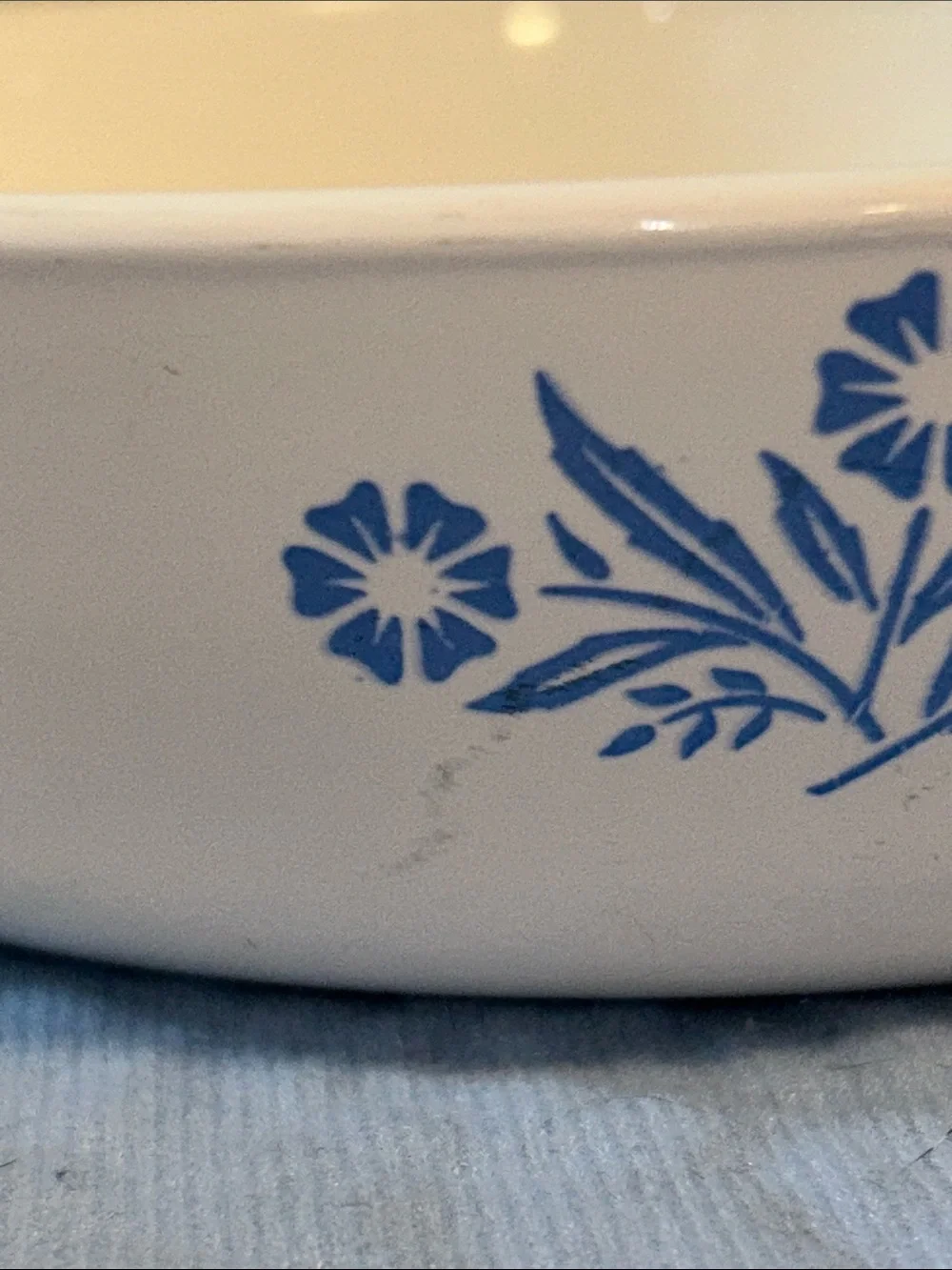 Corning Ware Blue Cornflower With Clear Lid